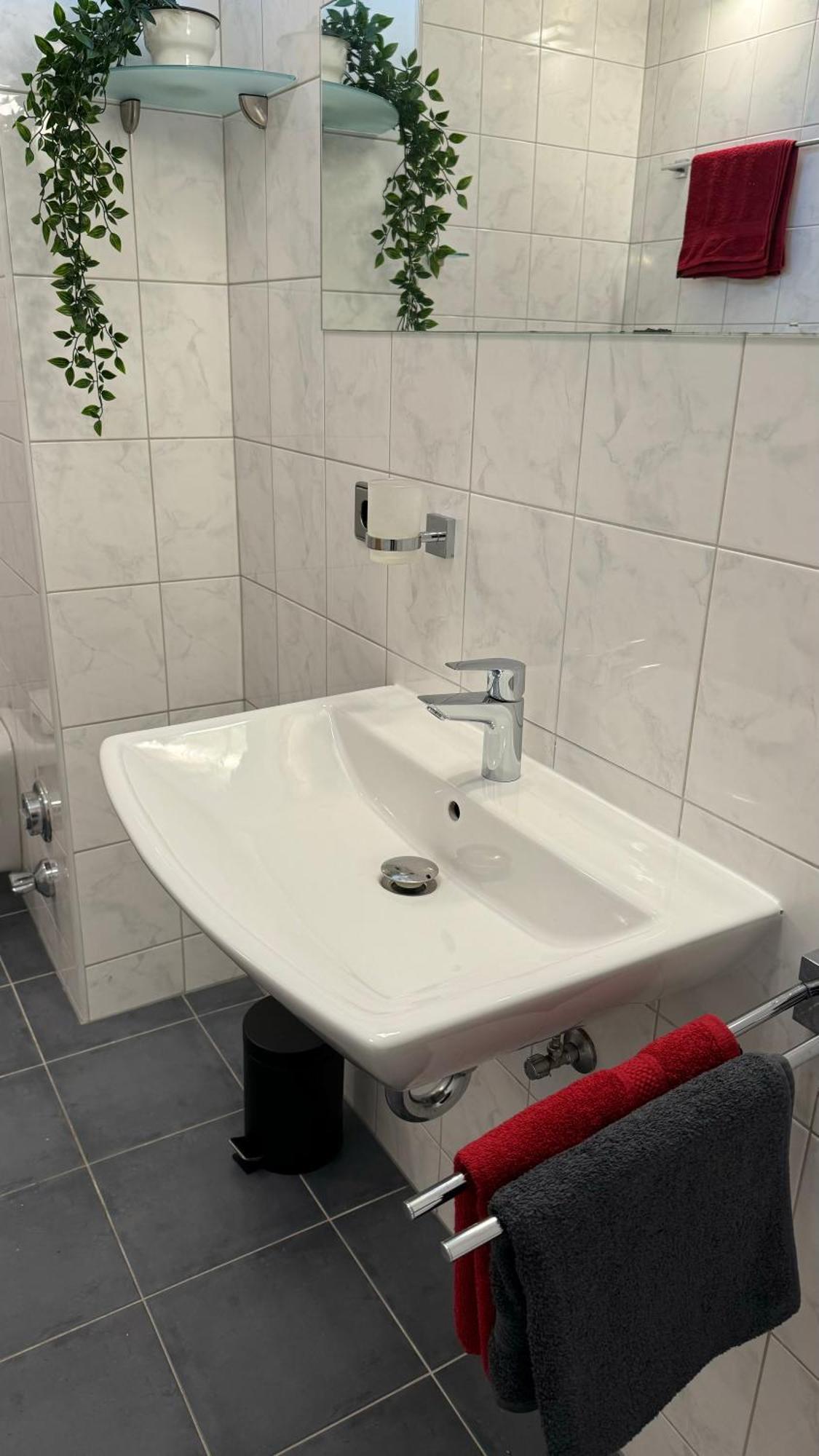 City Apartement Linz Fuer 5 Gaeste Mit Self-Checkin Und Kueche Kültér fotó