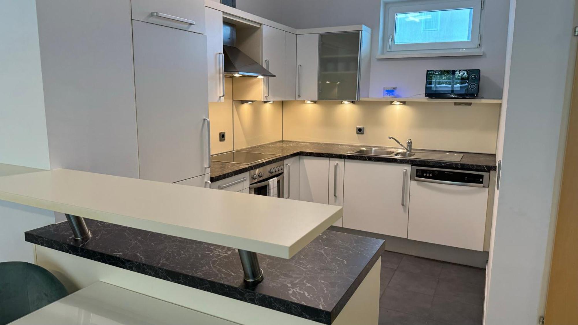 City Apartement Linz Fuer 5 Gaeste Mit Self-Checkin Und Kueche Kültér fotó